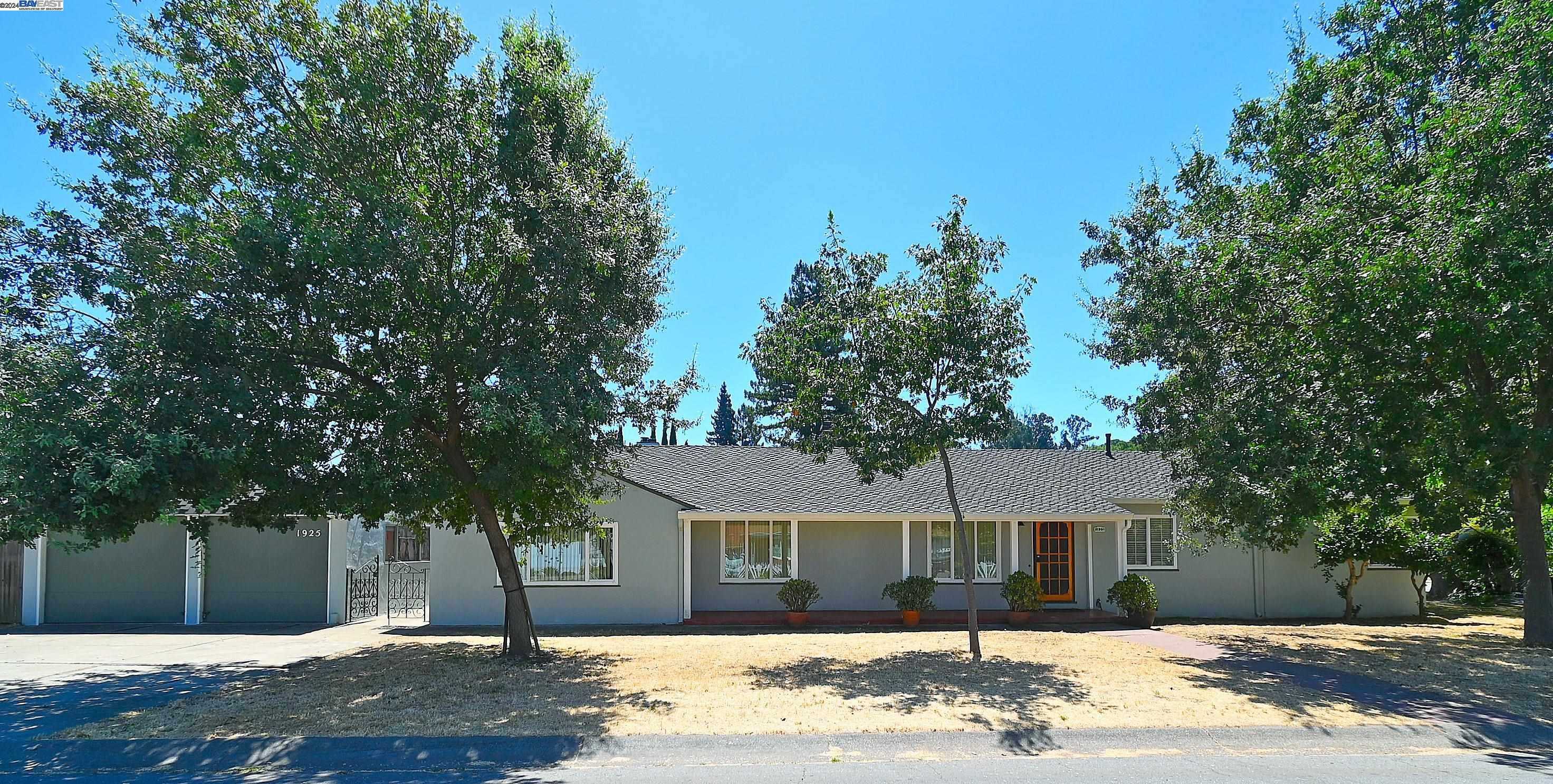 photo 1: 1925 Grove Way, Castro Valley CA 94546