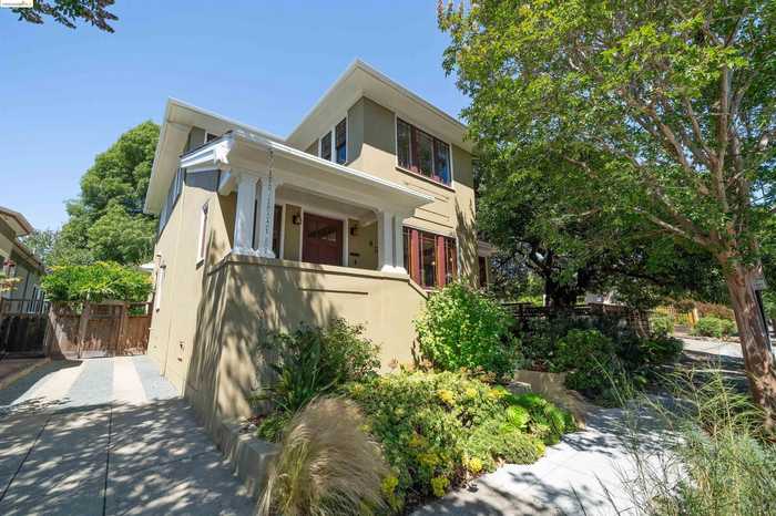 photo 1: 436 50Th St, Oakland CA 94609