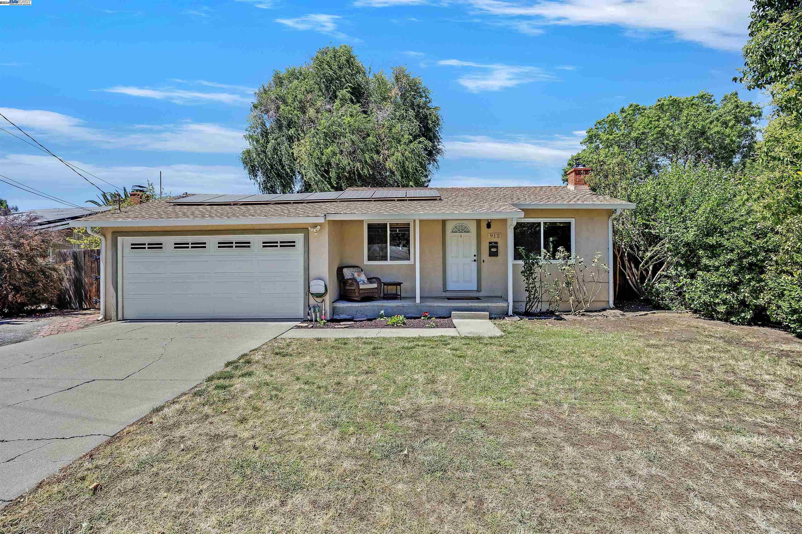 photo 2: 912 Santa Cruz Dr, Pleasant Hill CA 94523