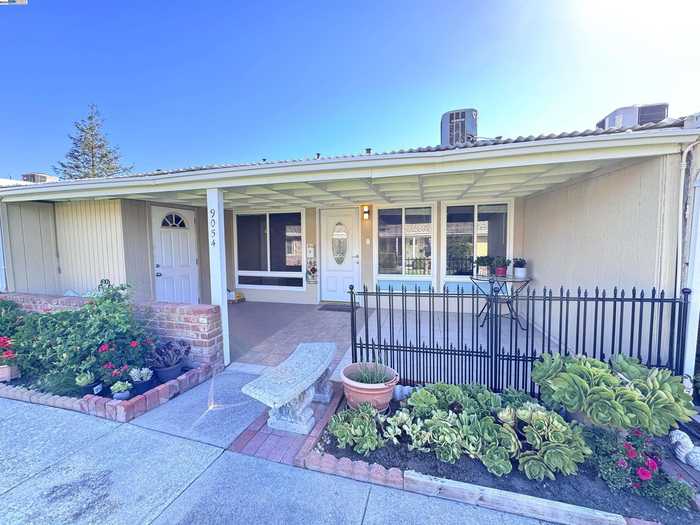 photo 1: 9054 Craydon Cir, San Ramon CA 94583