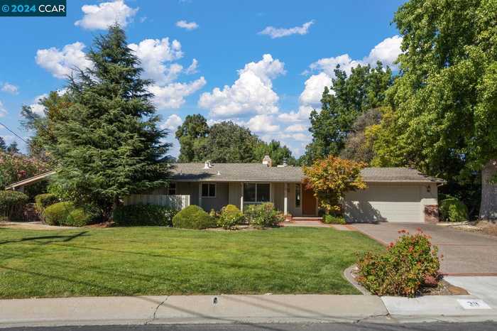 photo 1: 39 Elmwood Ct, Walnut Creek CA 94597