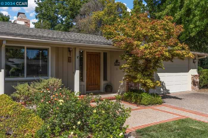 photo 2: 39 Elmwood Ct, Walnut Creek CA 94597