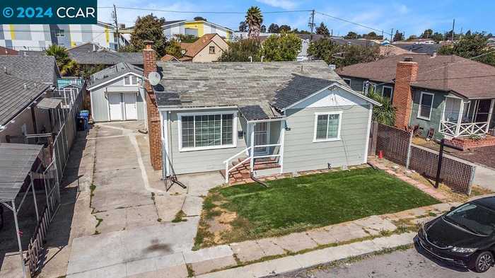 photo 1: 637 43rd Street, Richmond CA 94805