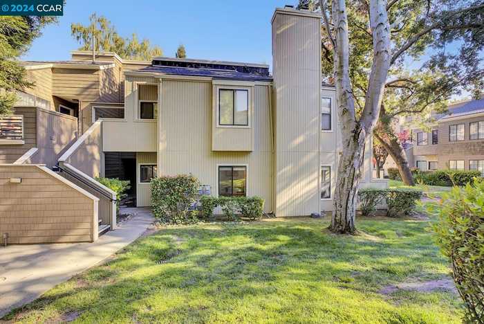 photo 1: 450 Pine Ridge Dr, San Ramon CA 94582