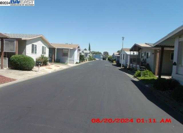 photo 2: 98 Cantabrook Street, Sacramento CA 95828