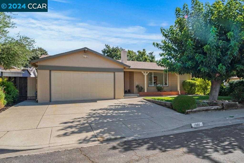 photo 1: 1880 Elkwood Dr, Concord CA 94519