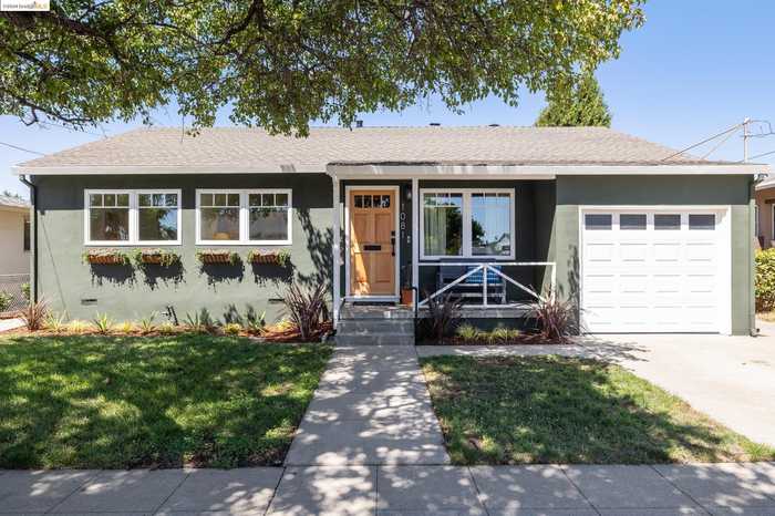 photo 2: 1081 Seymore Pl, Hayward CA 94544