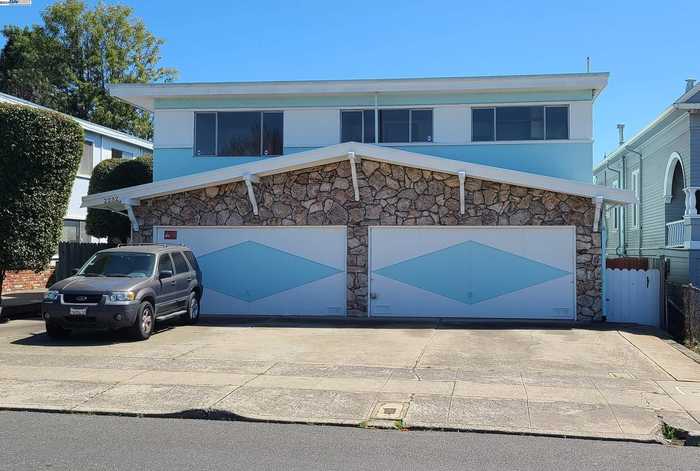 photo 1: 2232 Coolidge Ave, Oakland CA 94601