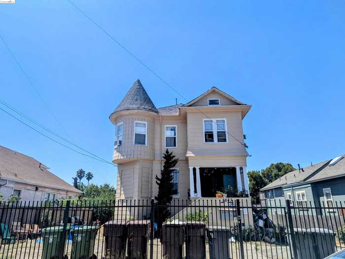 photo 1: 2883 Brookdale Avenue, Oakland CA 94602