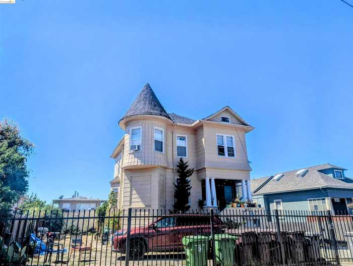 photo 2: 2883 Brookdale Avenue, Oakland CA 94602