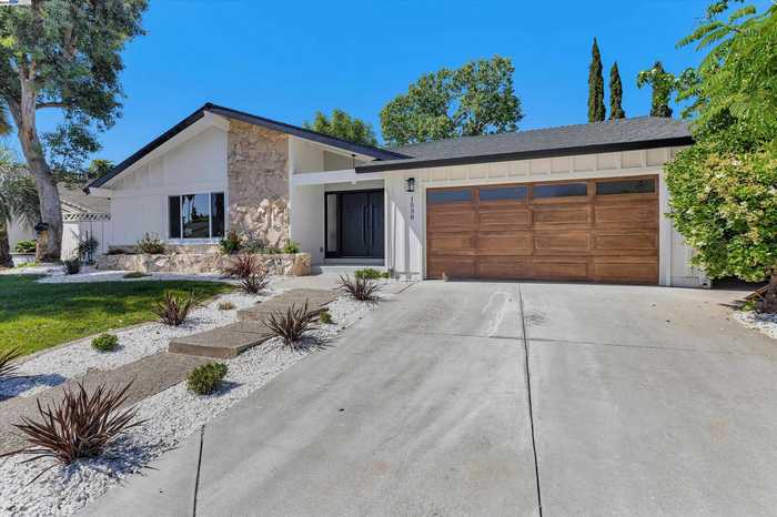 photo 1: 1538 De Soto Way, Livermore CA 94550