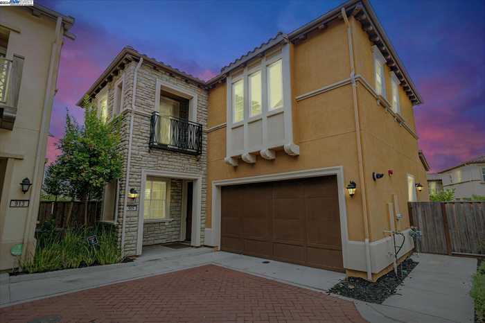 photo 1: 909 S monarch road, San Ramon CA 94582