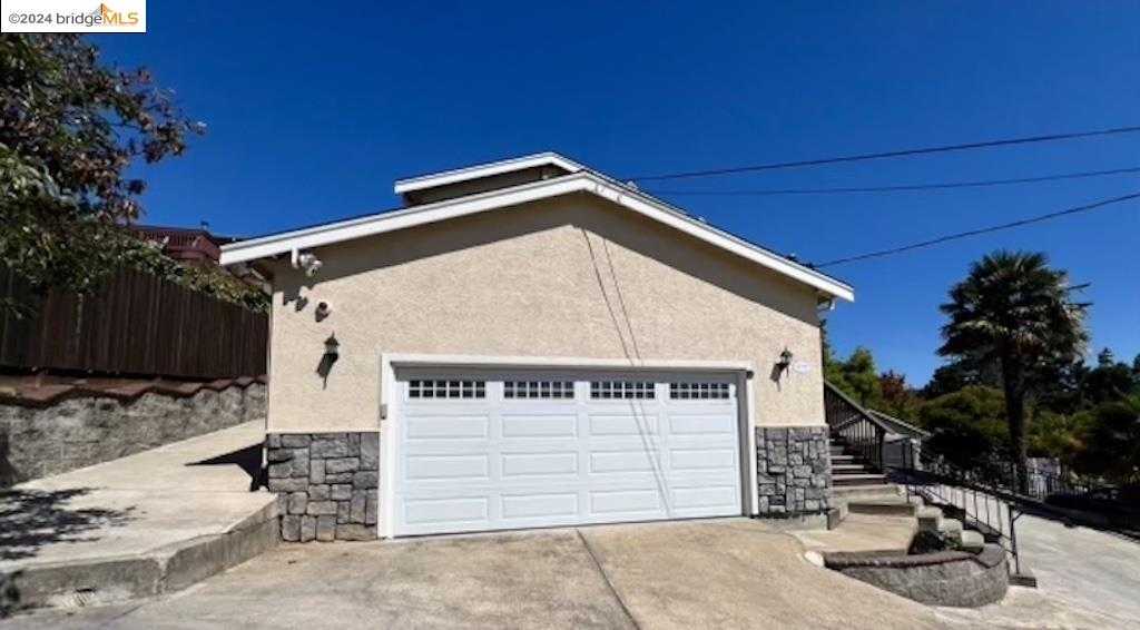 photo 3: 18787 Vineyard RD, Castro Valley CA 94546