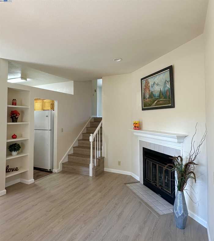 photo 1: 47069 Benns Ter Unit 33, Fremont CA 94539