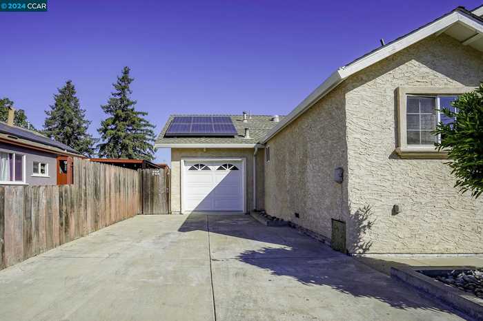 photo 2: 260 Alden Rd, Hayward CA 94541