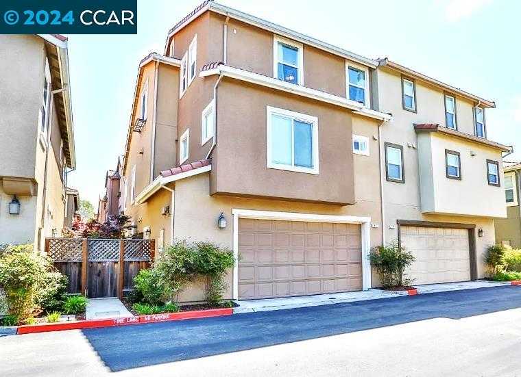 photo 2: 207 Montevina Way, Hayward CA 94545