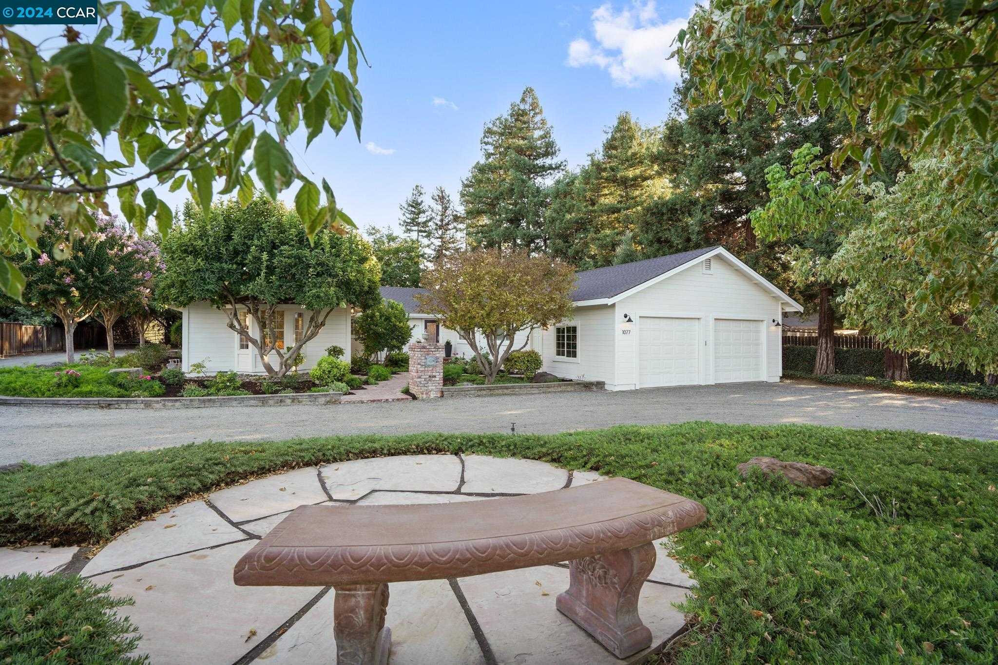 photo 1: 1077 Walnut Ave, Walnut Creek CA 94598