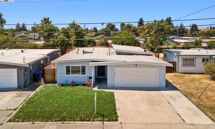 photo 1: 42731 Roberts Ave, Fremont CA 94538