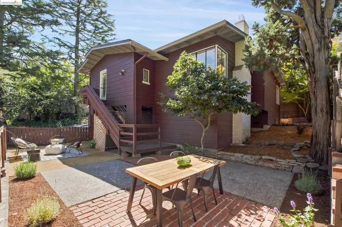 photo 1: 55 Sunset Ln, Berkeley CA 94708