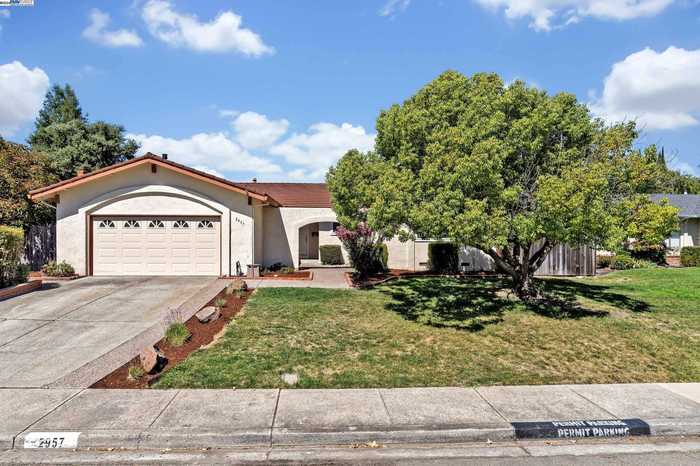 photo 1: 2957 Millbridge Dr, San Ramon CA 94583