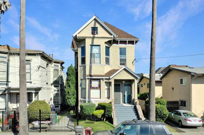 photo 1: 2118 Linden St, Oakland CA 94607