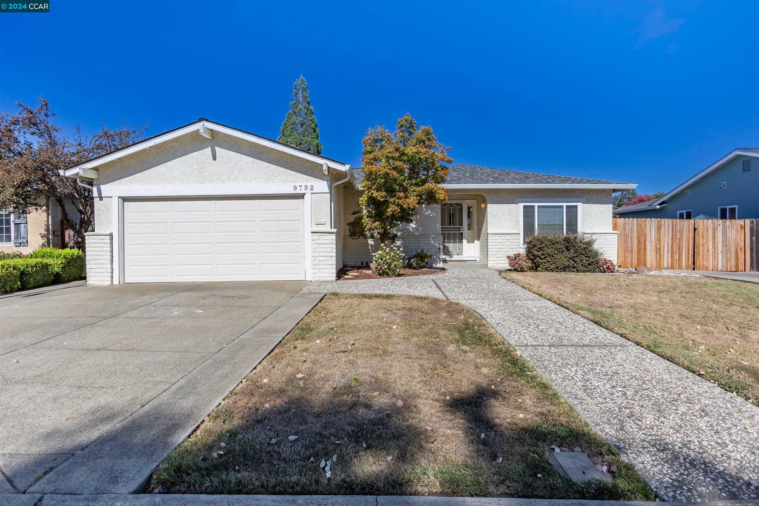 photo 1: 9792 Broadmoor Dr, San Ramon CA 94583