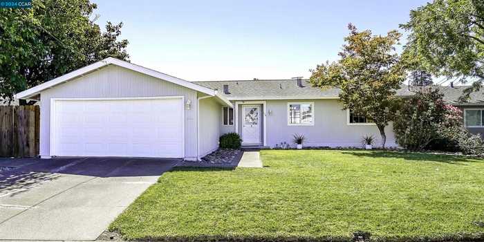 photo 2: 124 Lorenzo Dr, Pleasant Hill CA 94523