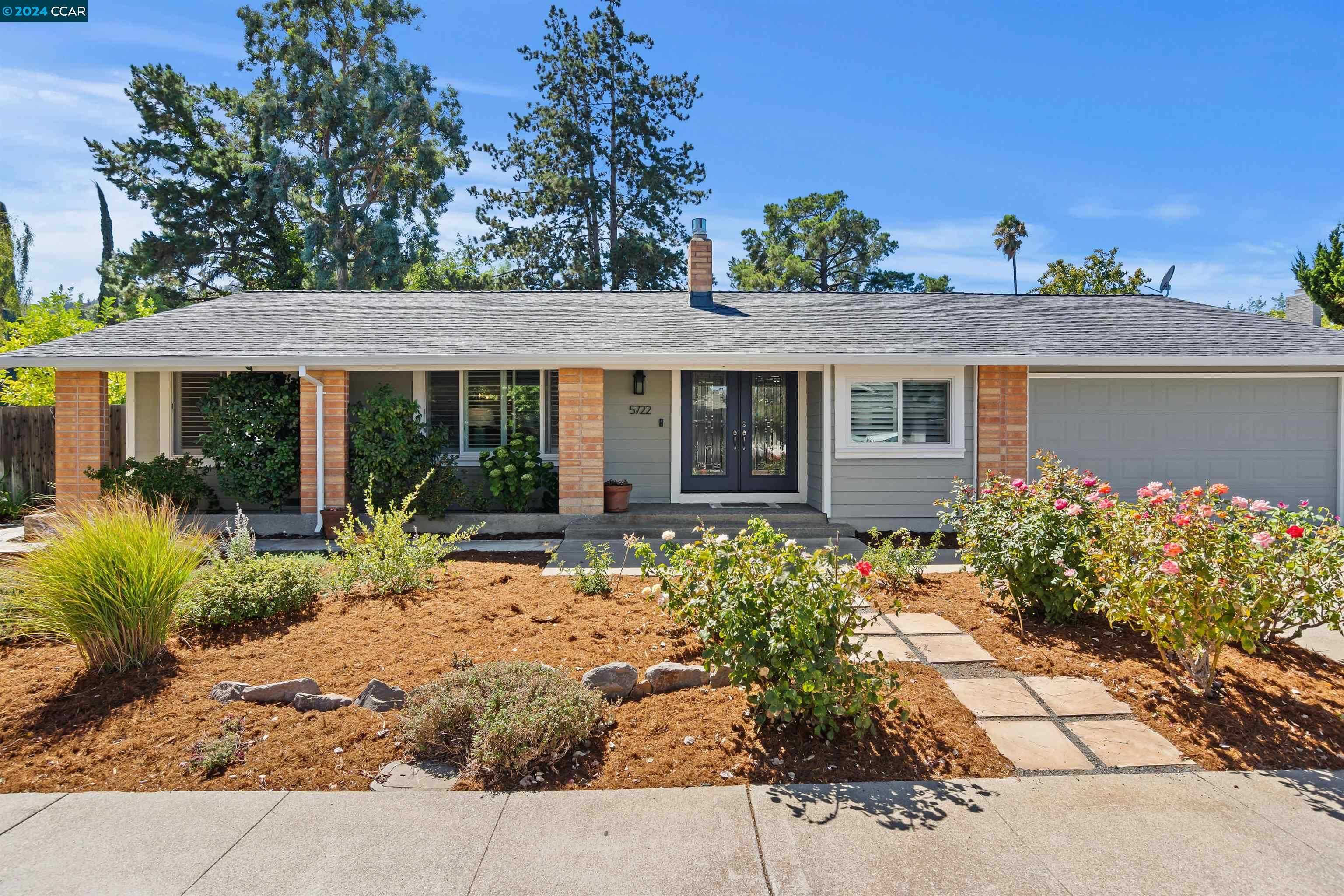 photo 2: 5722 Lewis Way, Concord CA 94521