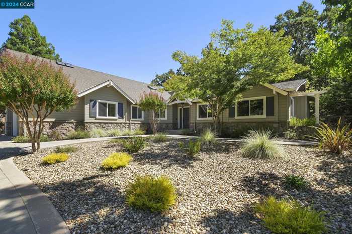 photo 1: 1090 Scots Lane, Walnut Creek CA 94596