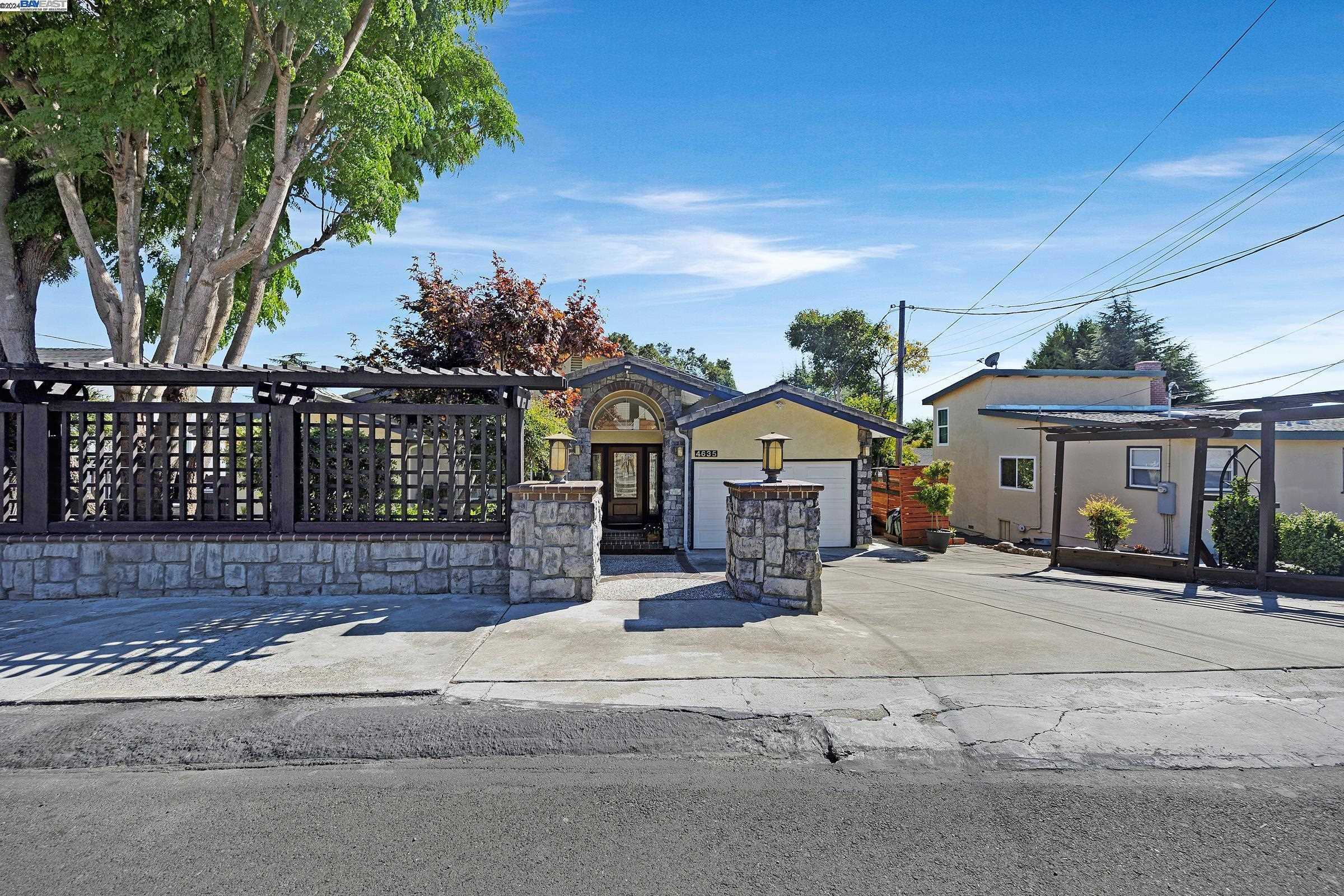 photo 3: 4635 Seven Hills Rd, Castro Valley CA 94546