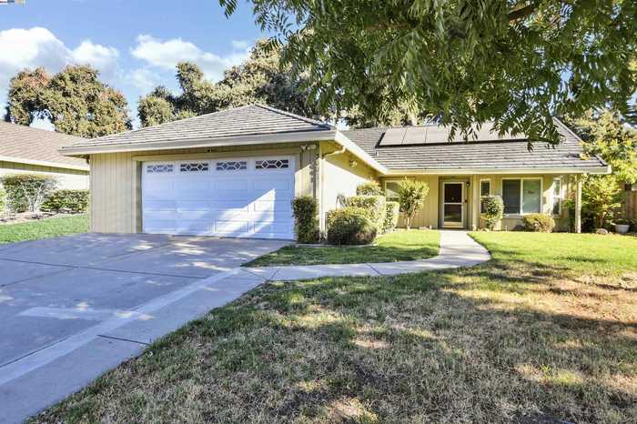 photo 1: 2991 Waudman, Stockton CA 95209