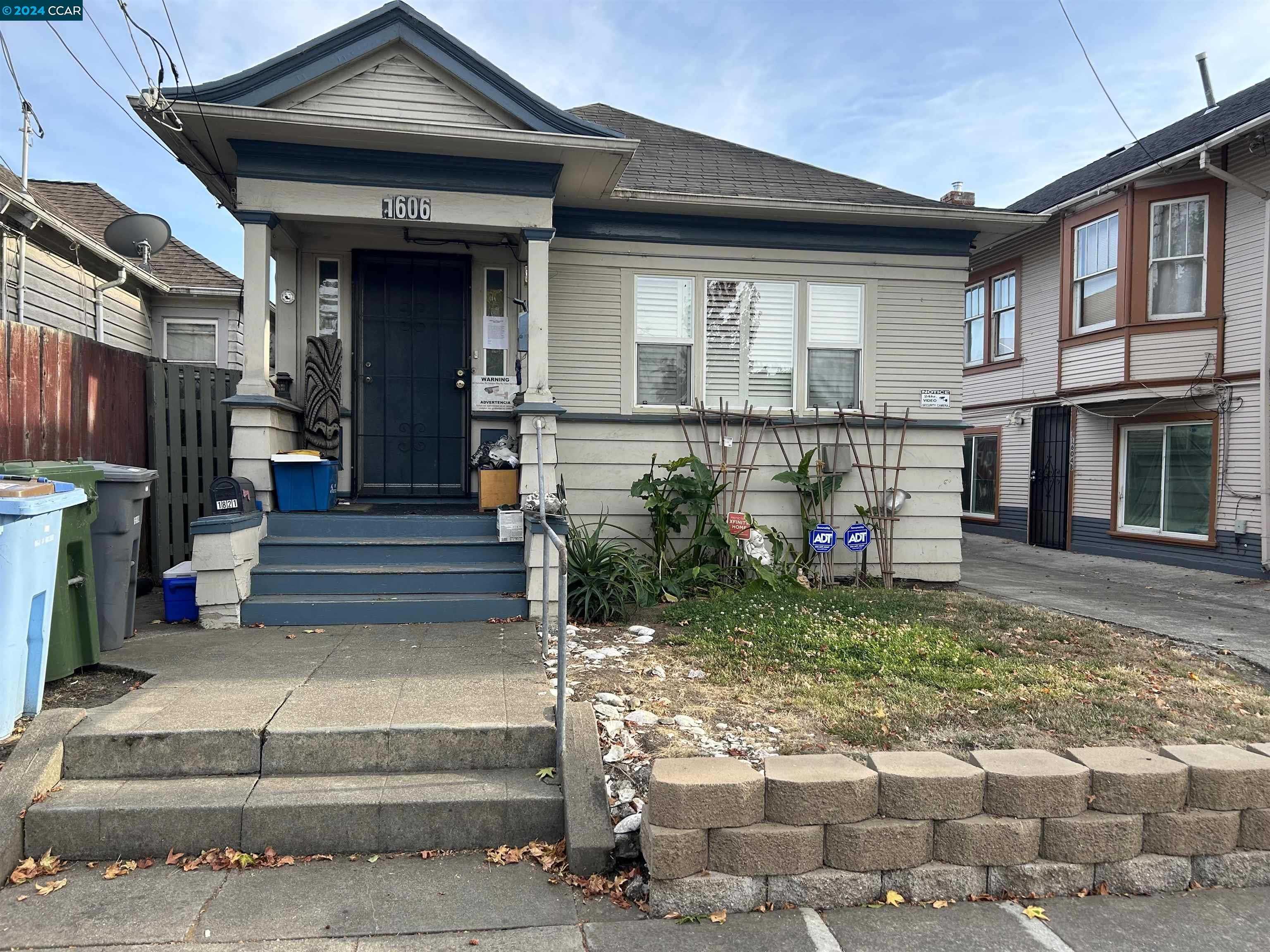 photo 1: 1606 Derby St, Berkeley CA 94703