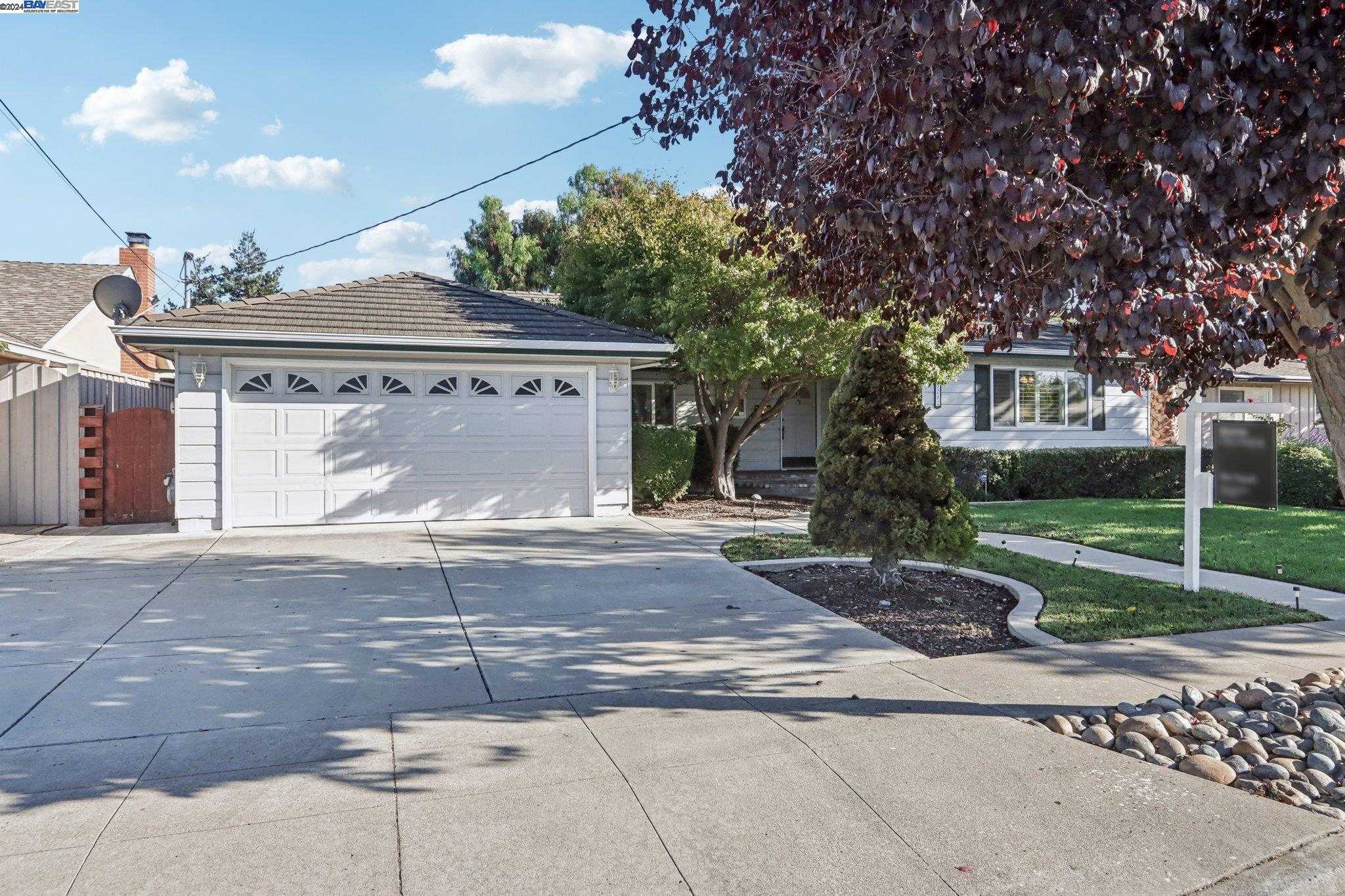 photo 1: 5212 Lawler Ave, Fremont CA 94536