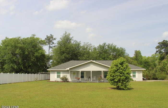 photo 2: 191 Castlewood Lane, Wewahitchka FL 32465