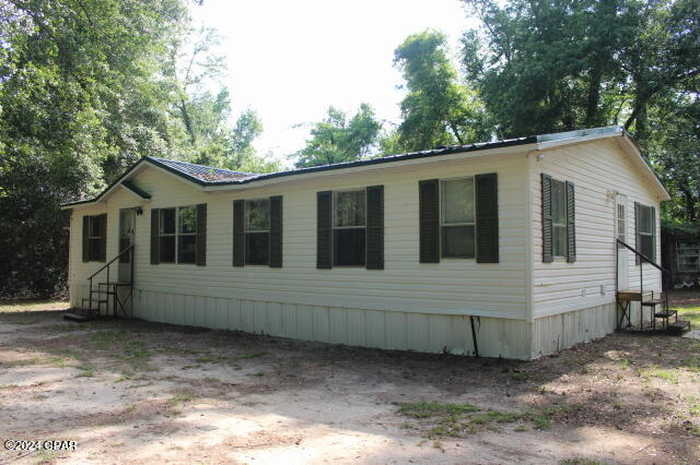 photo 1: 2105 Gable Ridge Road, Marianna FL 32448