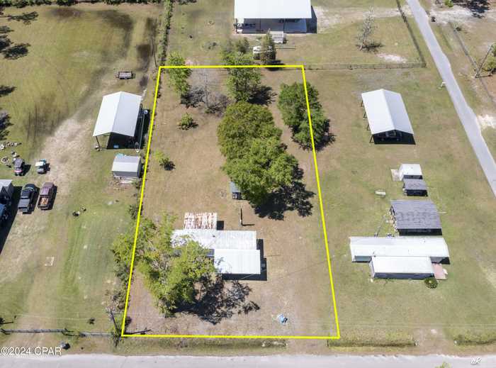 photo 2: 367 N Kim Avenue, Wewahitchka FL 32465