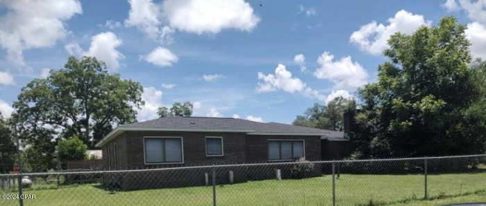 photo 1: 3125 Zion Street, Cottondale FL 32431