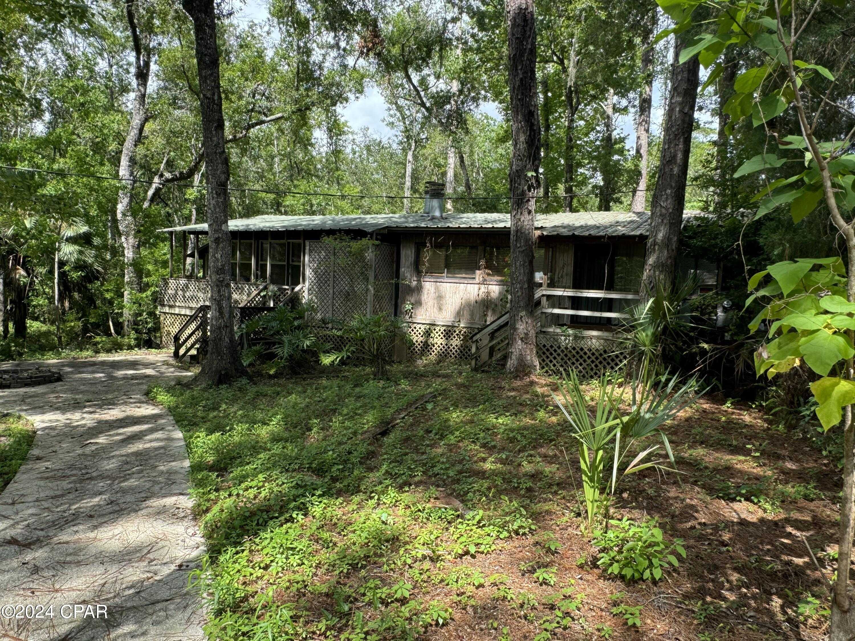 photo 1: 199 N Duck Avenue, Wewahitchka FL 32465