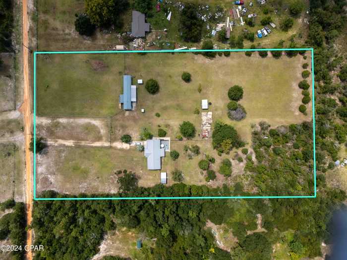 photo 2: 20040 Ross Road, Fountain FL 32438