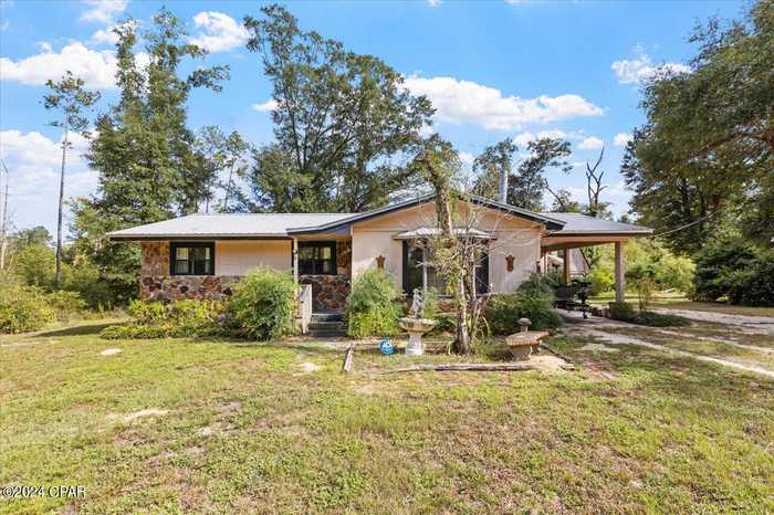 photo 1: 796 Gambier Drive, Alford FL 32420