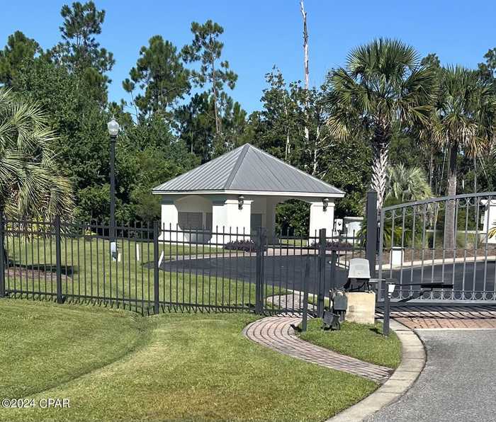 photo 1: 807 Vista Del Sol Lane, Panama City FL 32404