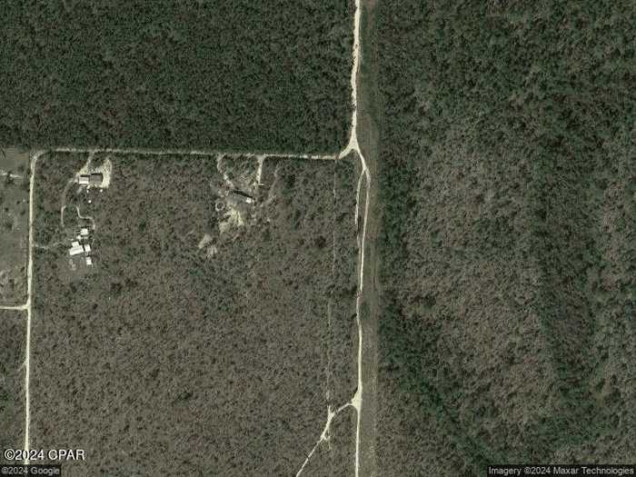 photo 1: 3705 Foxhunt Road, Chipley FL 32428