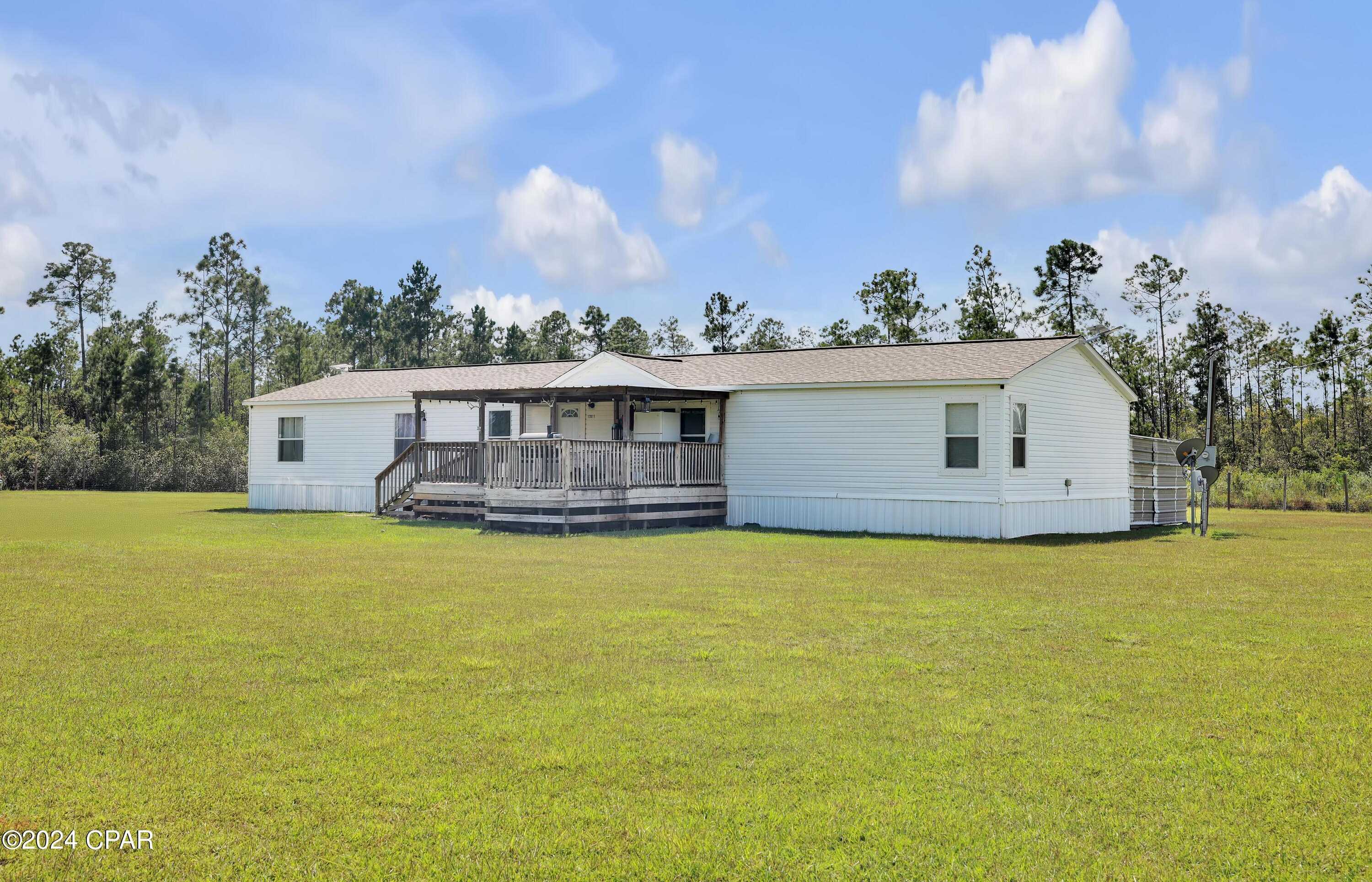 photo 3: 17011 Roll O Home Road, Fountain FL 32438