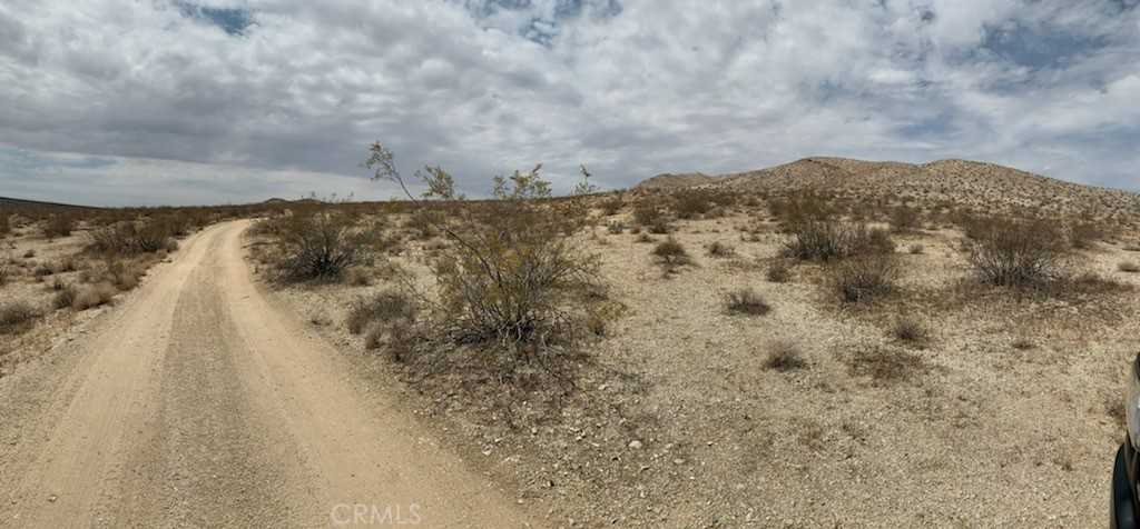 photo 3: Near Freemont Peak Road, Hinkley CA 92347