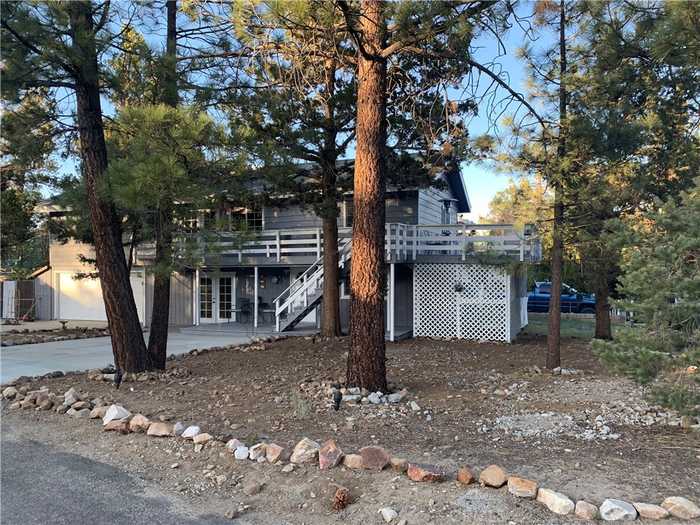 photo 2: 350 Brewer Way, Big Bear CA 92314