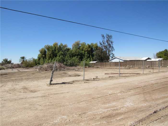 photo 2: 14983 S Neighbours Boulevard, Blythe CA 92225