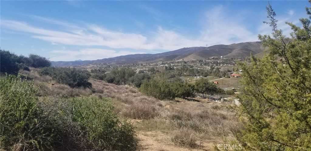 photo 3: Sierra Highway, Agua Dulce CA 91350