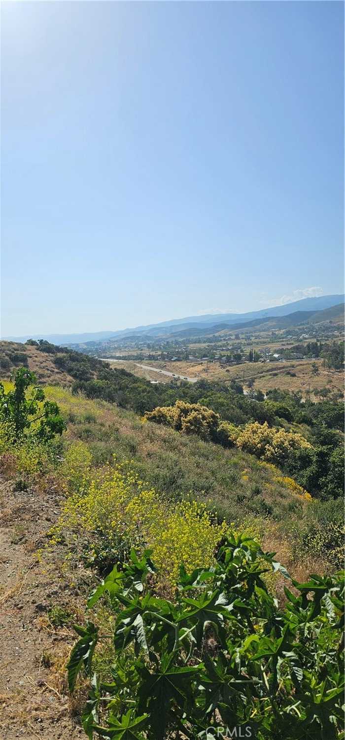 photo 8: Sierra Highway, Agua Dulce CA 91350