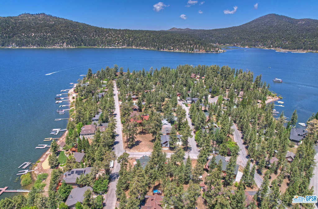 photo 2: 39574 Lake, Big Bear CA 92315