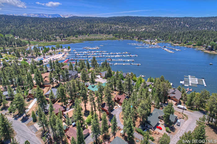 photo 2: 39574 Lake DR, Big Bear CA 92315